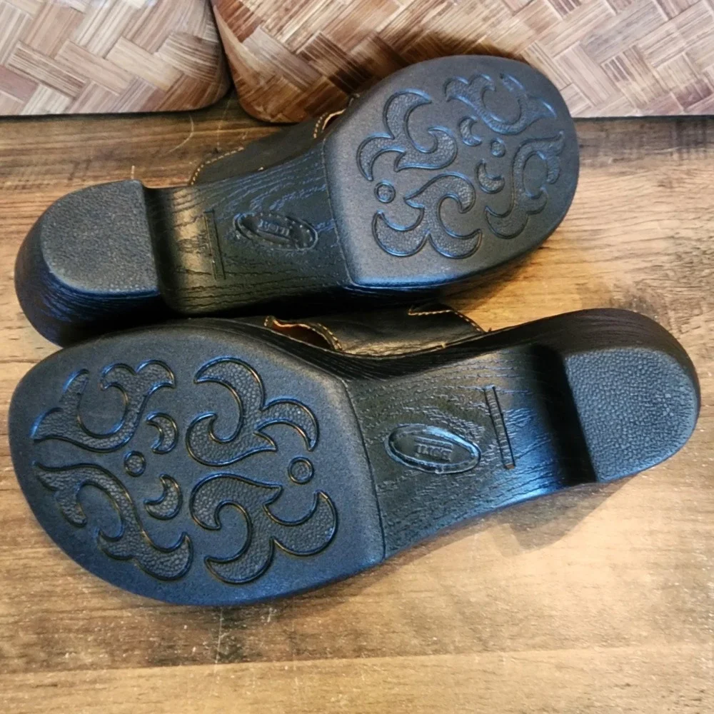 Born Shoes Women's Size 10 Black Leather Slide Wedge Heels Clogs Slip On Sandals